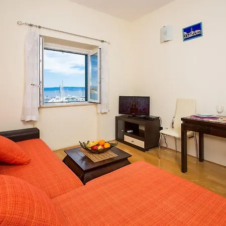 Apartment Nina *