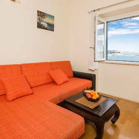 Apartment Nina *