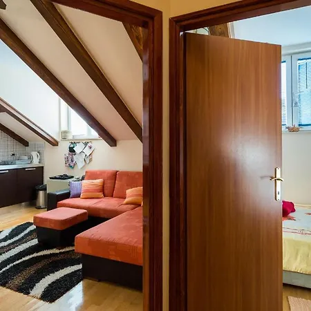 Nina Apartment