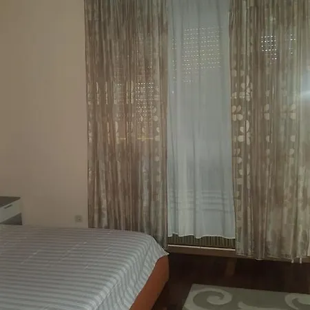 Nina Apartment *